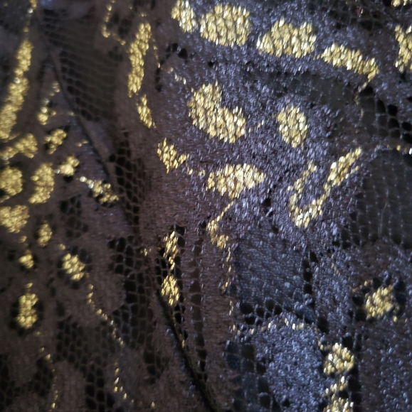 Black and gold midi dress - Picture 2 of 3